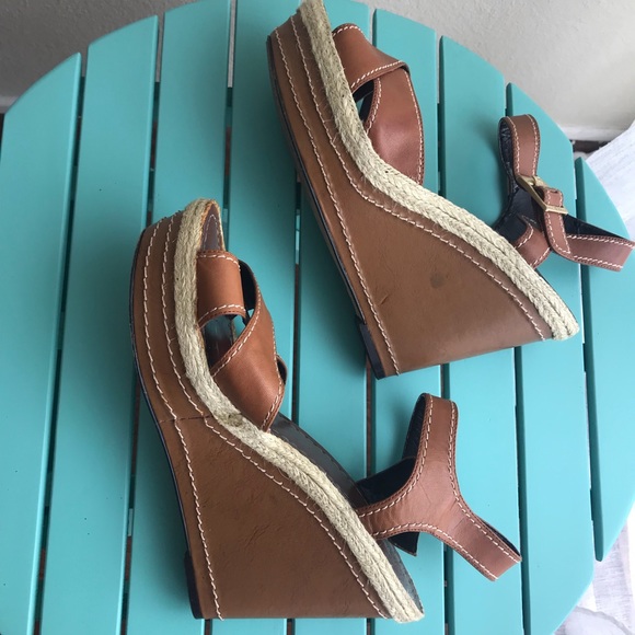 Vince Camuto Tan Leather Wedges - Picture 6 of 8